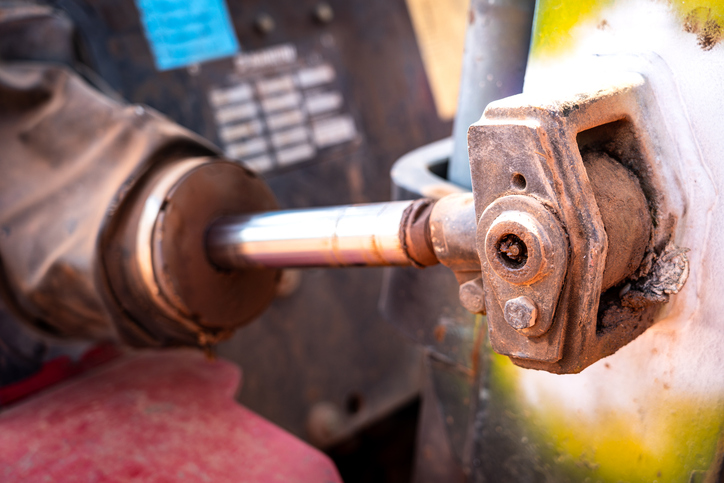 Miten hydraulisylinterit selviävät monimutkaisista asennusympäristöistä?